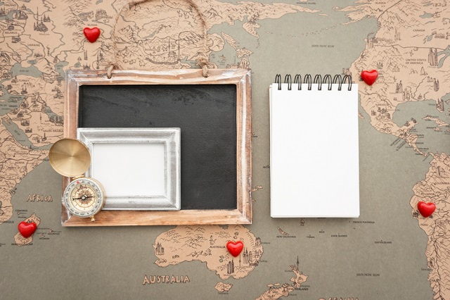 Cartes et plans de la France et du Monde l’accessoire mural qui fait voyager votre intérieur